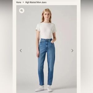 Levi's High Waisted Mom Jeans Medium Winter That’s Her Washed Blue Size 28